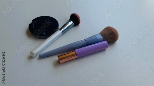 Makeup Utensils Tools (ID: 713266862)
