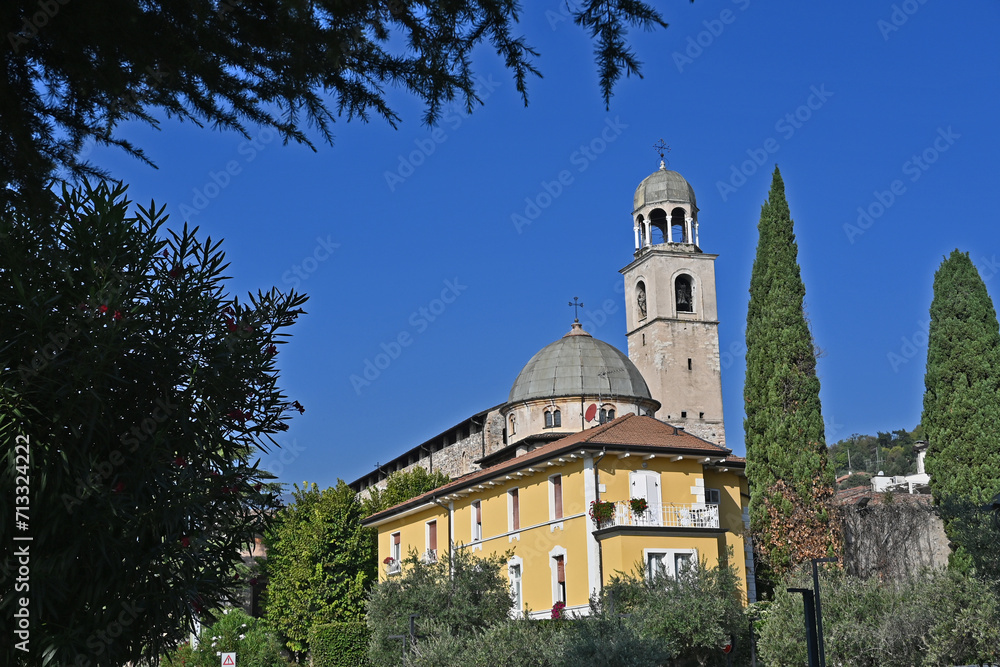 Salò,  il Duomo dal lungolago, Lago di Garda -  Brescia - Lombardia