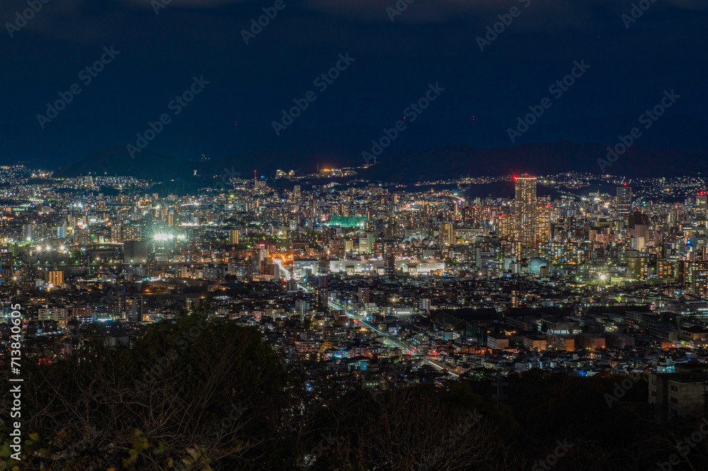 黄金山の展望台から望む広島市の夜景