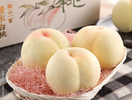 清水白桃（桃）