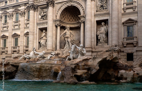 La Fontana di Trevi a Roma è una delle fontane più famose del mondo 2661 photo