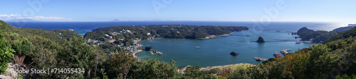 展望台から見る下田湾。 ロープウェイで登る下田駅近くの寝姿山自然公園。静岡県伊豆半島下田市。 2023年10月21日撮影。Mt. Nesugatayama Nature Park near Shimoda Station, which is reached by a ropeway.