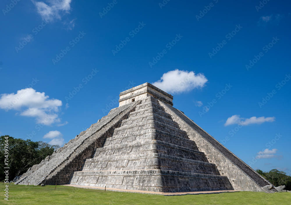 Chichen Itza Mayan Pyramid - World Wonder