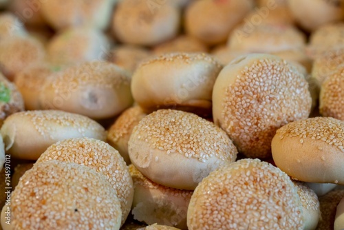Taiwan, Taipei, queuing food, crab shell yellow, sesame cake