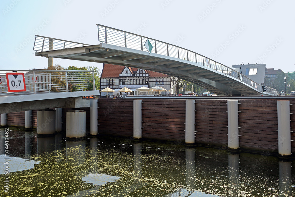 Fußgängerhebebrücke in Danzig Polen
