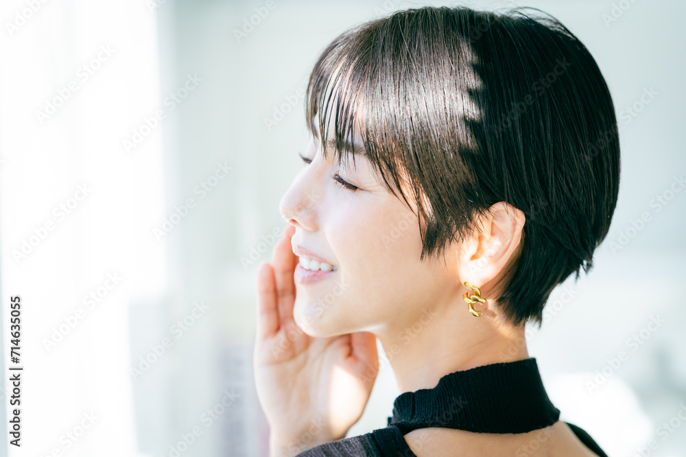 若い日本人女性の美容イメージ 若い日本人女性の美容イメージ