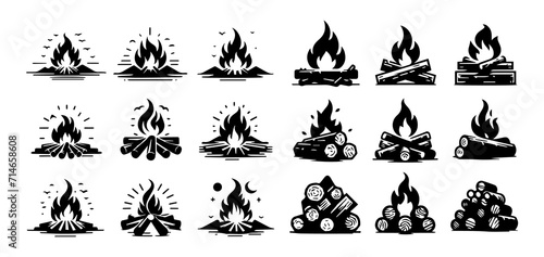Vector collection of campfires with silhouette style © Sabiqul Fahmi