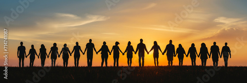 Zusammenhalt mit Menschen an der Hand in der Abendsonne im Querformat als Banner, ai generativ photo