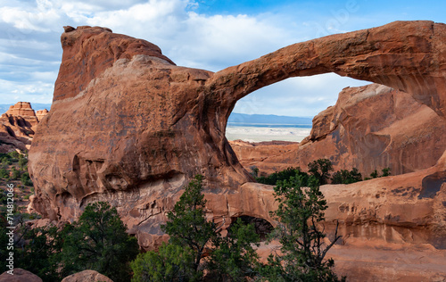Double arch against the blue sky, Double O Arch in Arches NP