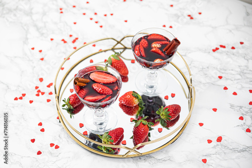 soupe de fraise au vin rouge, french strawberry soup with wine, strawberry cocktail