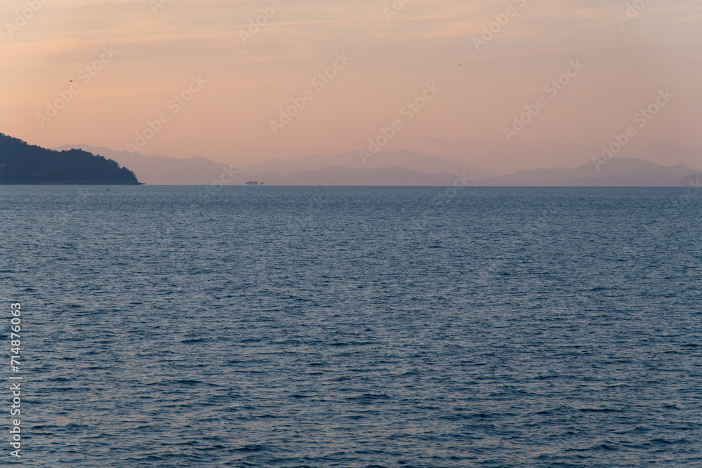 Obraz premium sunset in the sea