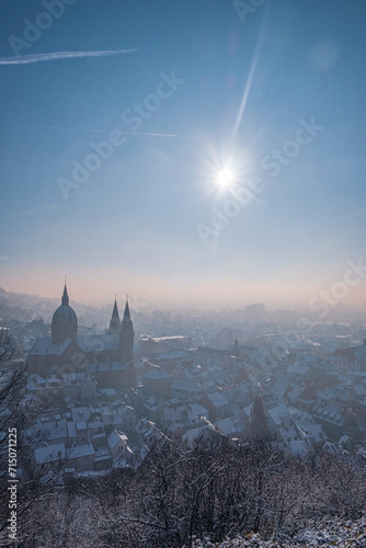 sunrise over the city in the winter © PHAT