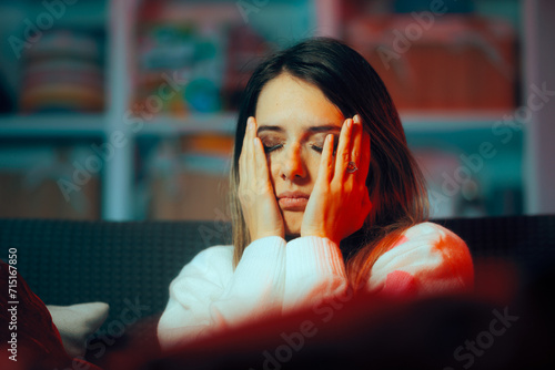 Schilderij op canvas Sad Woman Feeling Upset and Distraught