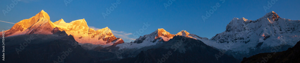 Naklejka premium Cordillera panorama