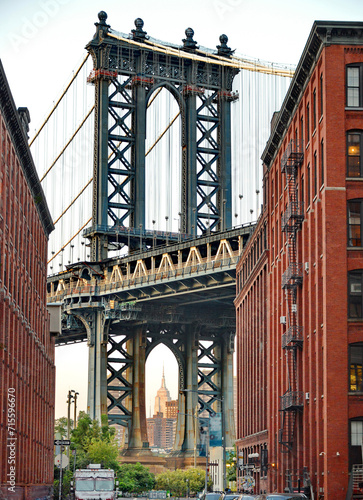 Fototapeta Naklejka Na Ścianę i Meble -  Manhattan bridge with view to the Empire State Building - New York