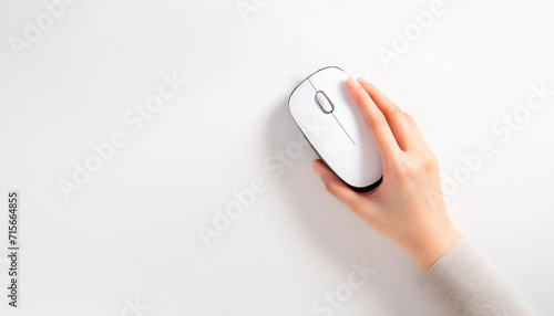 マウスを握っている手元 photo