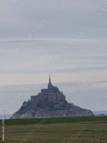 Wallpaper Mural Mont-Saint-Michel en Normandie Torontodigital.ca