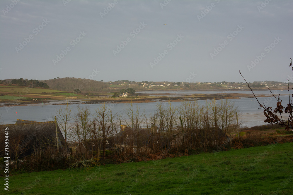 Joli paysage le long de la rivière du Jaudy - Bretagne France Joli paysage le long de la rivière du Jaudy - Bretagne France