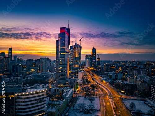 Warszawa - wschód słońca zimą #715969200