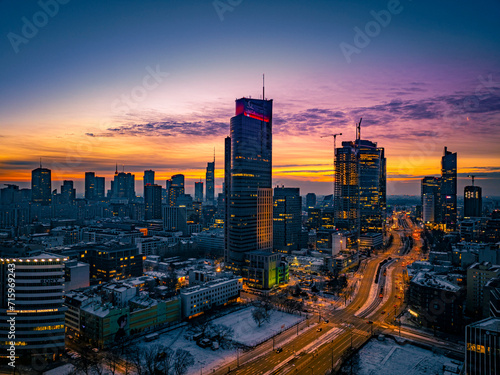 Warszawa - wschód słońca zimą #715969243
