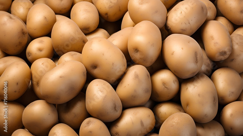 Heap of potatoes, top view ...