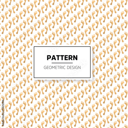 Seamless pattern footprint gold on white background. Vector illustration