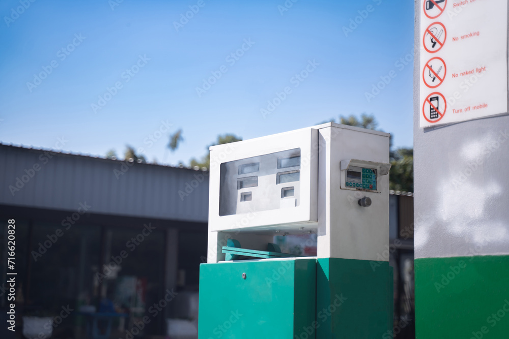 Car gas filling station certified according to standards Car gas filling station certified according to standards