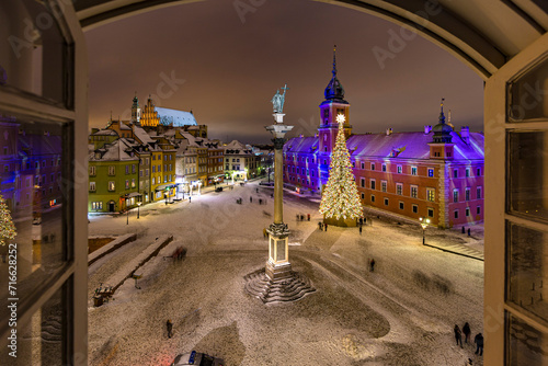 Obraz na płótnie Warszawa - Zimowy Plac Zamkowy w salonie