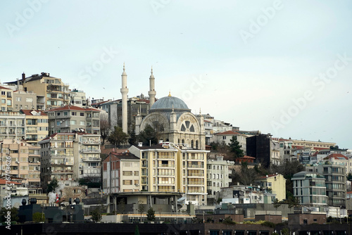 Galata Beyoglu district view from Istanbul Bosphorus cruise © Izanbar photos