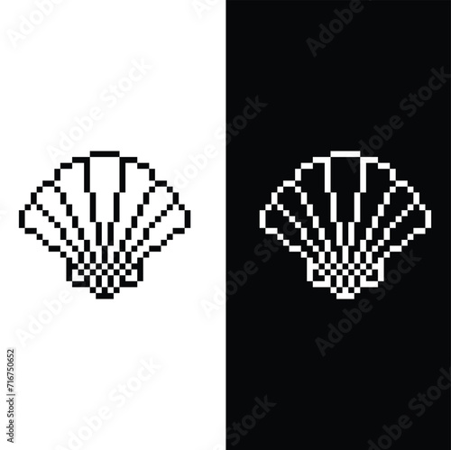pixel Shell  icon.  Vector pixel art Scallop 8 bit for game company logo template 