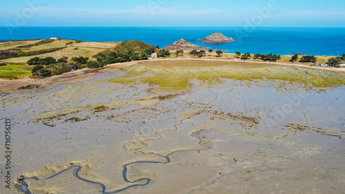 Vue aérienne de la côte bretonne, Rotheneuf, La Guimorais, Bretagne photo