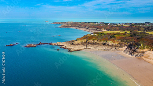 Vue aérienne de la côte bretonne, Saint Coulomb, Bretagne
