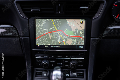 Car GPS navigation system