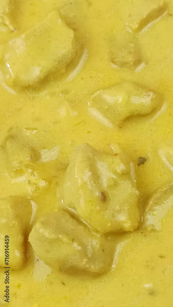 viande cuisiné au curry et lait de coco viande cuisiné au curry et lait de coco
