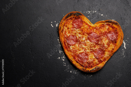 Heart-shaped pizza: Delicious love-themed dish