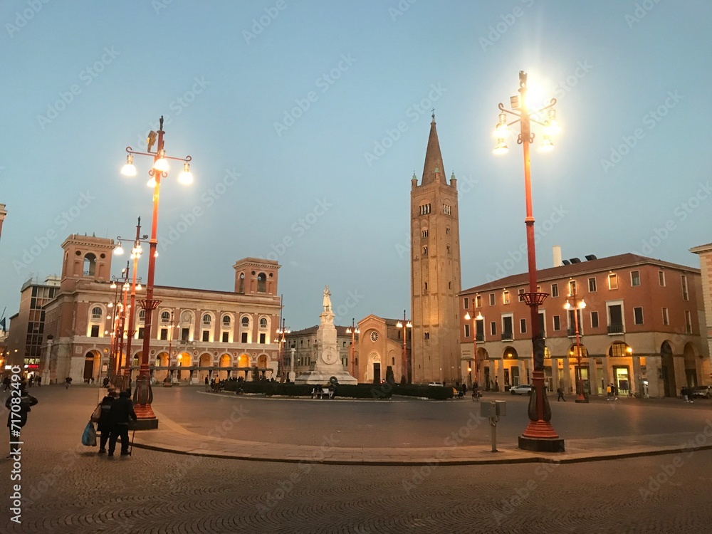 Emilia Romagna - Forlì (Piazza Aurelio Saffi)