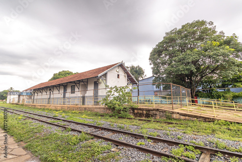 antiga estação ferroviária na cidade de Buenópolis, Estado de Minas Gerais, Brasil