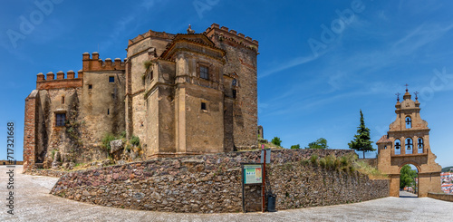 Vista escénica del Castillo de Aracena, en la Sierra Norte de Sevilla, Andalcía, España photo