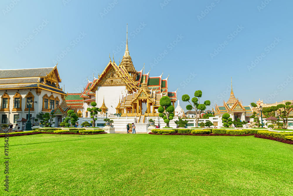 Naklejka premium Awesome view of the Grand Palace in Bangkok, Thailand