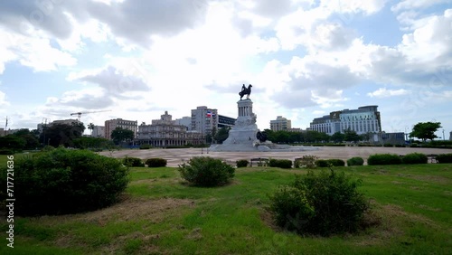 Maximo Gomez monument in Havana, car point of view photo