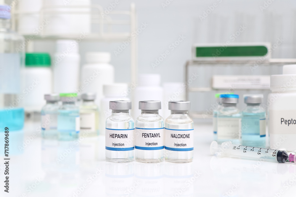 NALOXONE, HEPARIN, FENTANYL in a vial, Chemicals used in medicine NALOXONE, HEPARIN, FENTANYL in a vial, Chemicals used in medicine