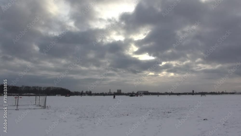 wide view Tempelhof AIrport winter 7 secs HD 25 fps 198.mp4 wide view Tempelhof AIrport winter 7 secs HD 25 fps 198.mp4