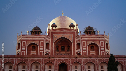 Humayun's tomb is located in New Delhi, India