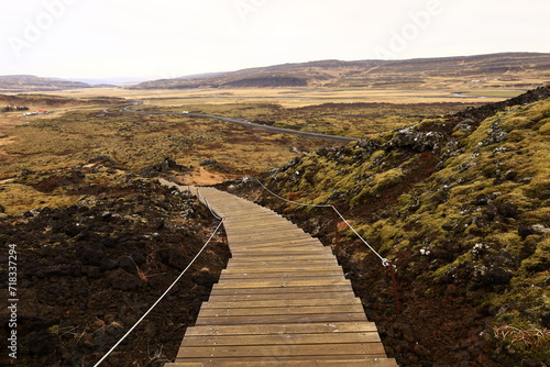 The crater of Gr  br  k  Grabrokargigar  is a protected natural area since 1962