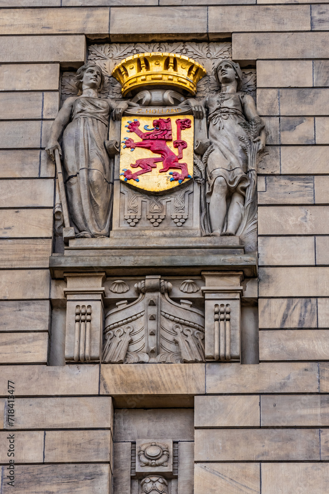 Obraz premium Architectural fragments of Rotterdam City Hall (Stadhuis van Rotterdam) at Coolsingel. Rotterdam City Hall is one of the few old buildings left in the centre of the city. Rotterdam, The Netherlands.