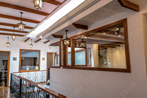 Restaurant remodelado en casa colonial  photo