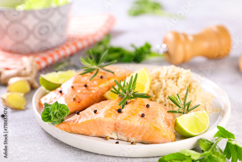 Baked salmon fillet with rice