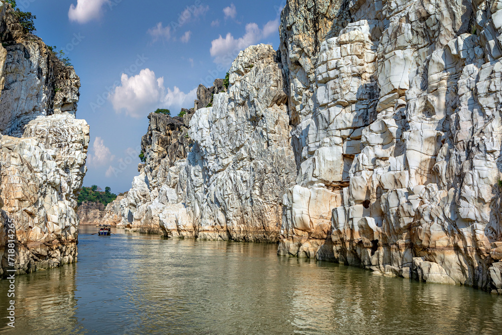 Jabalpur, Madhya Pradesh/India : October 24, 2018 – Dhuandhar waterfall in Narmada river at Bhedaghat, Jabalpur.