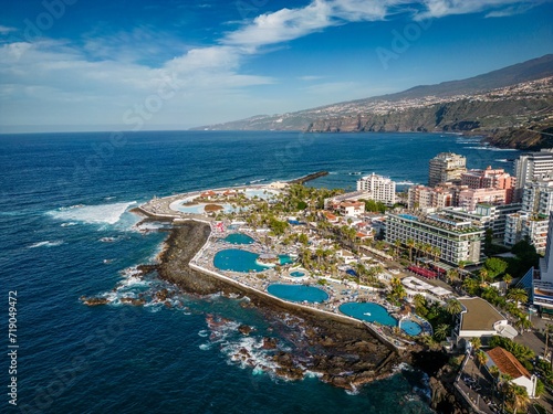 Фотография Aerial view of Lago Martiánez, Puerto de la Cruz, Tenerife