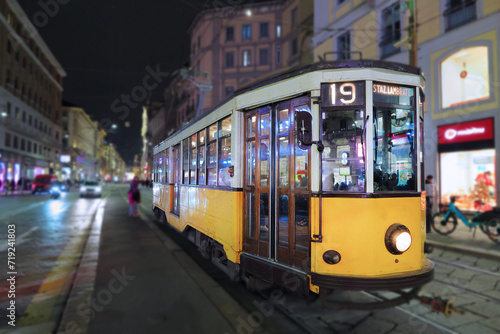 tram a milano, street car in milan 